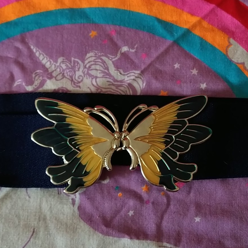 Vintage 🦋 belt
